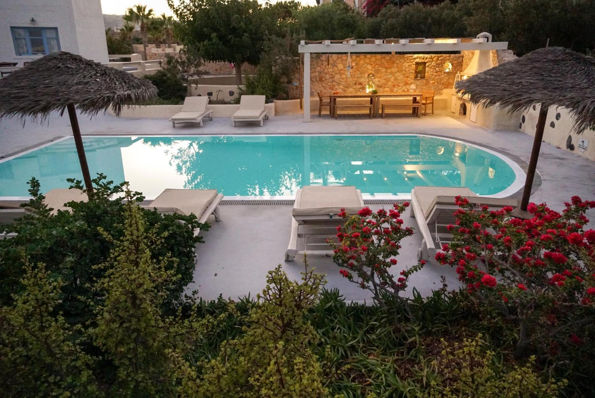 Theros Houses Santorini Kamári Kültér fotó