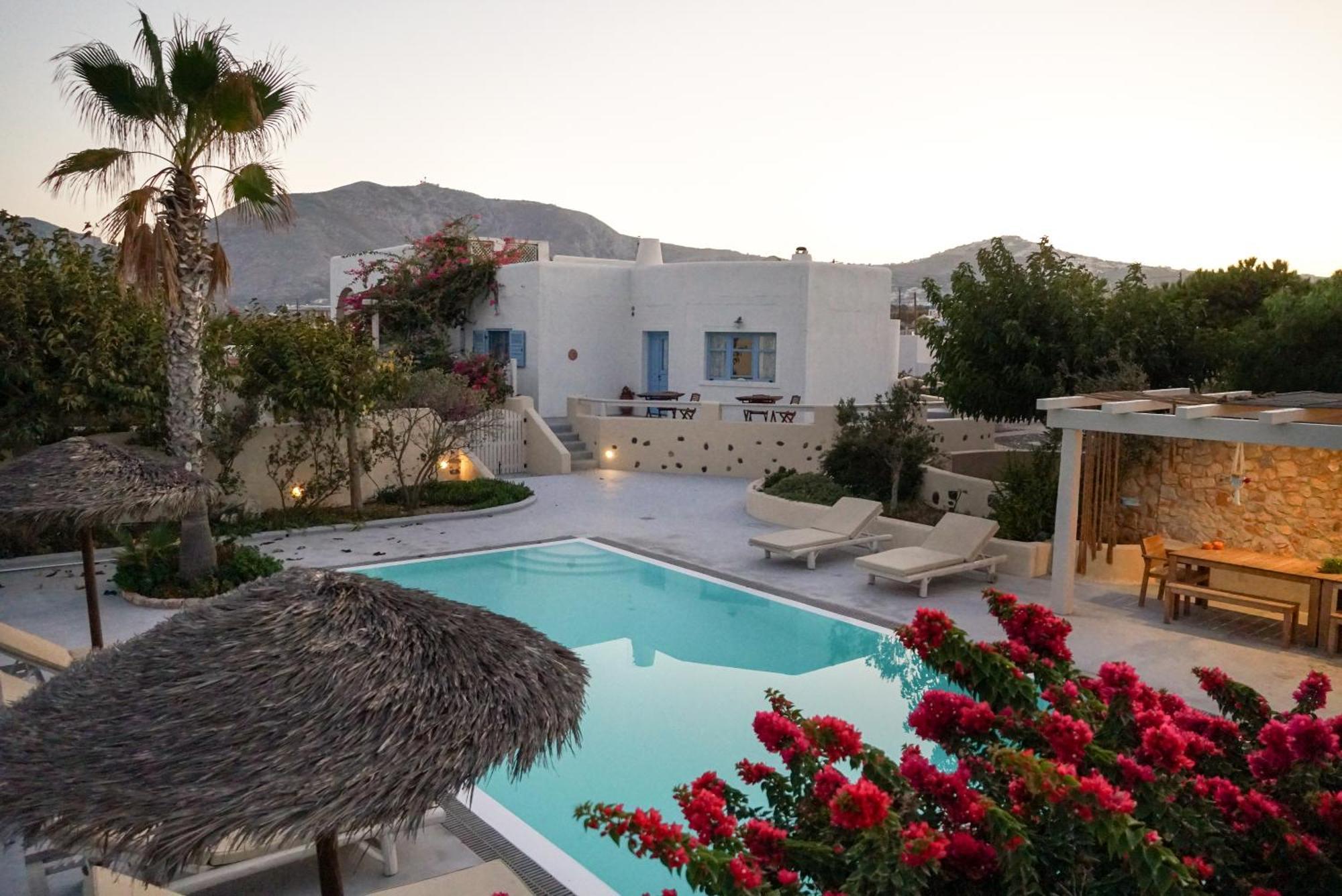 Theros Houses Santorini Kamári Kültér fotó